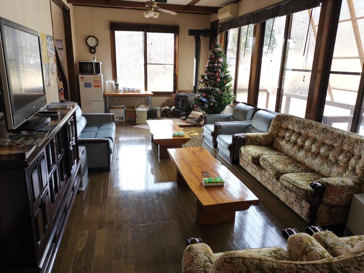 Hakuba Powder Republic Bed and Breakfast Buitenkant foto