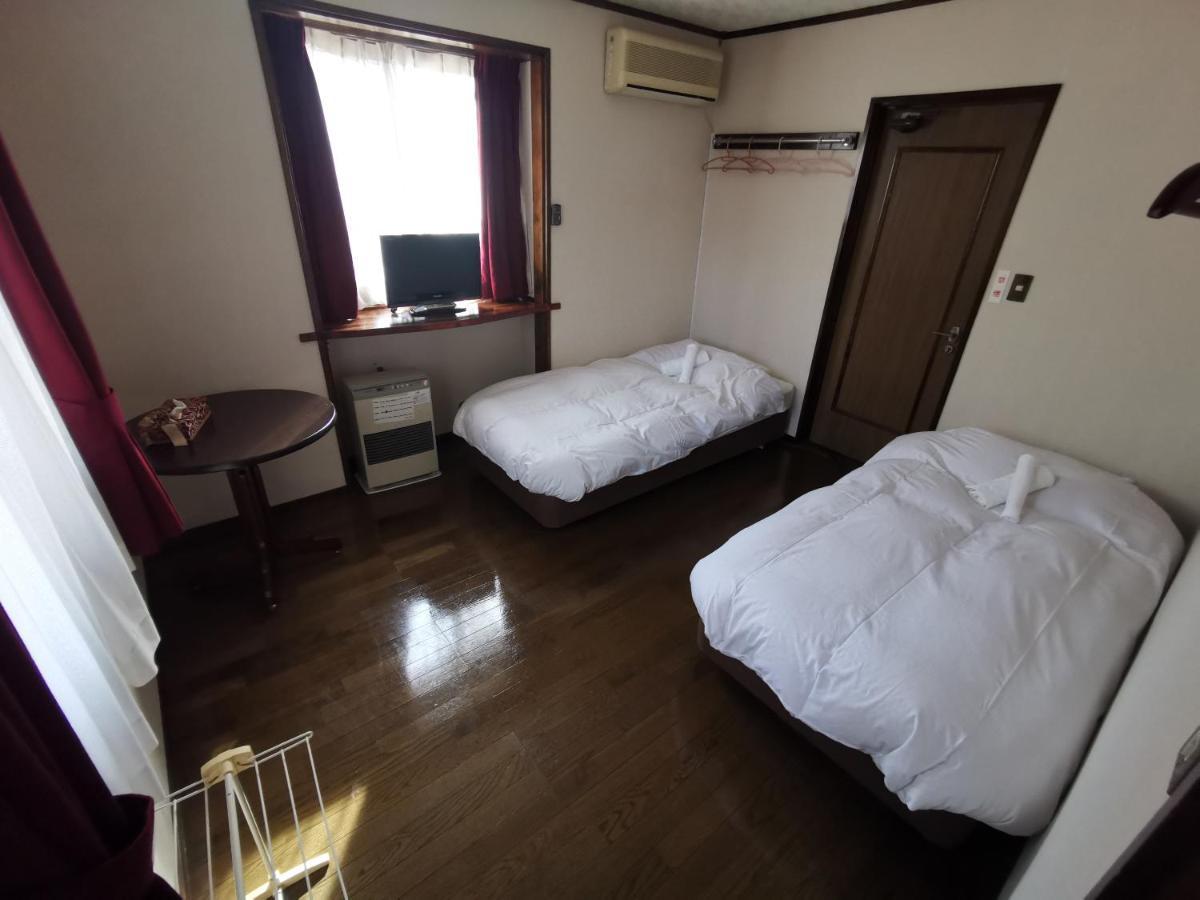 Hakuba Powder Republic Bed and Breakfast Buitenkant foto